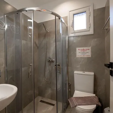 Twins Maison d'hôtes Ksamil