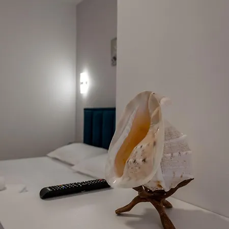 Twins 3* クサミル